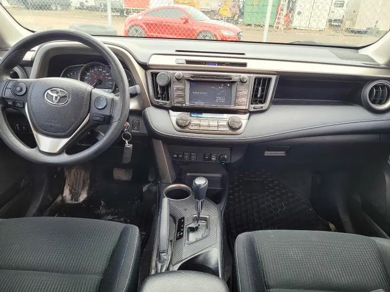 2014 TOYOTA RAV4 XLE  