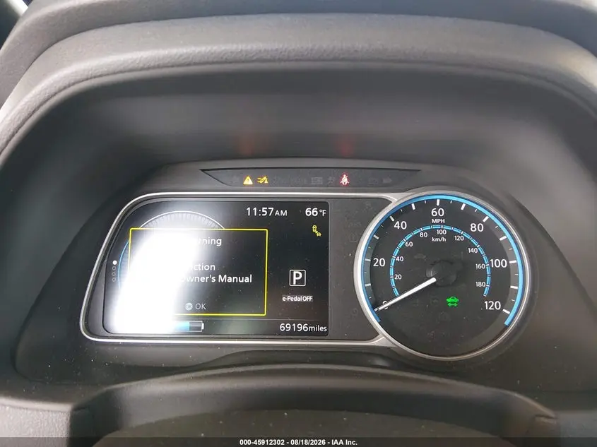 2021 NISSAN LEAF SV 40 KWH