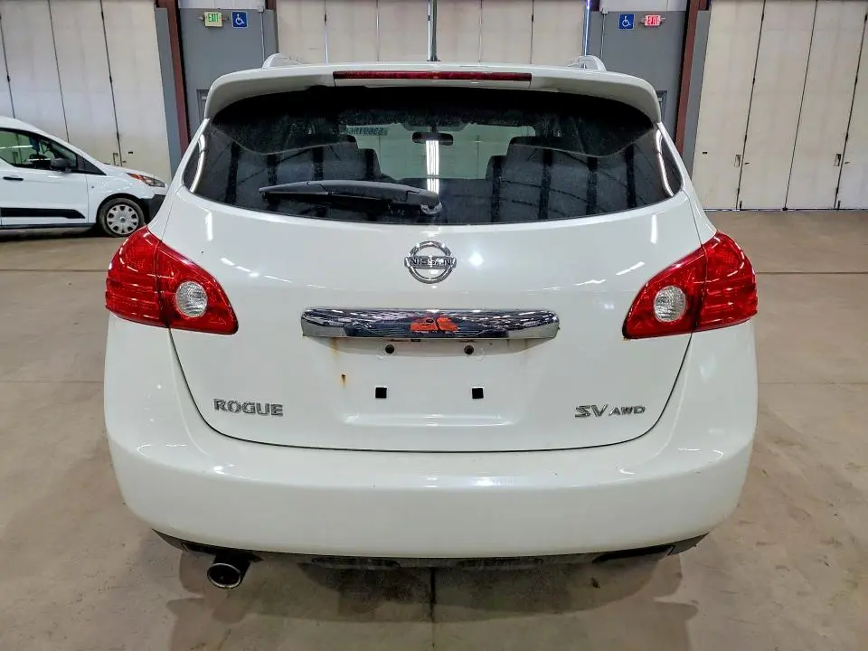 2013 NISSAN ROGUE S  