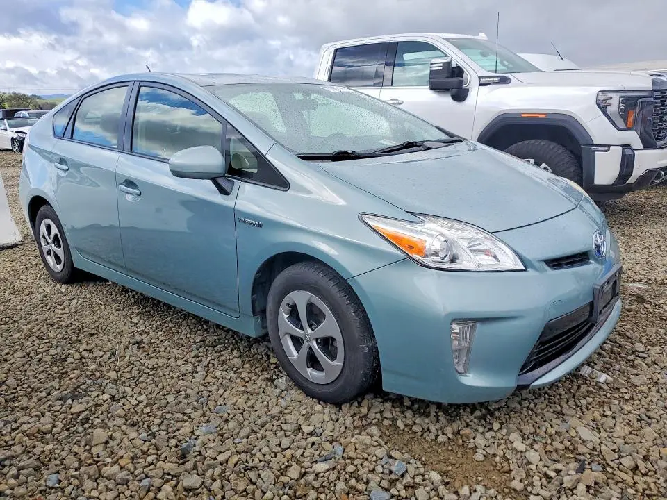 2013 TOYOTA PRIUS   
