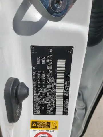 2017 TOYOTA HIGHLANDER SE  
