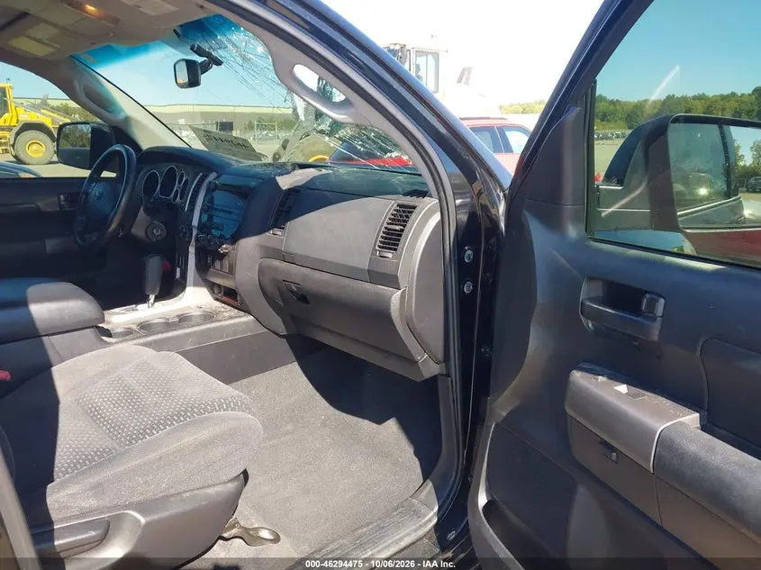 2011 TOYOTA TUNDRA GRADE 5.7L V8