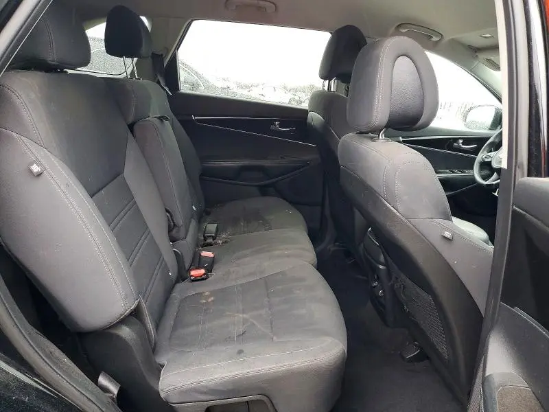 2017 KIA SORENTO LX V6  