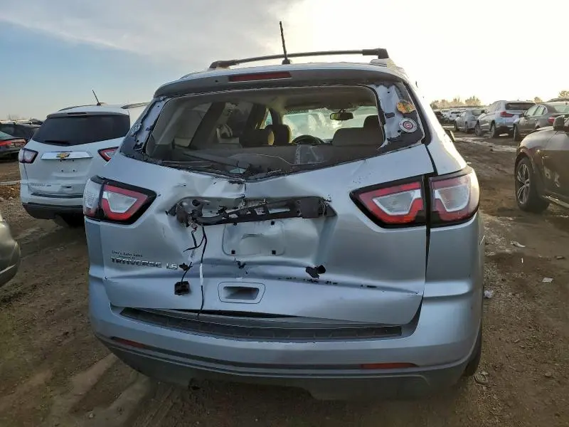 2014 CHEVROLET TRAVERSE LS  