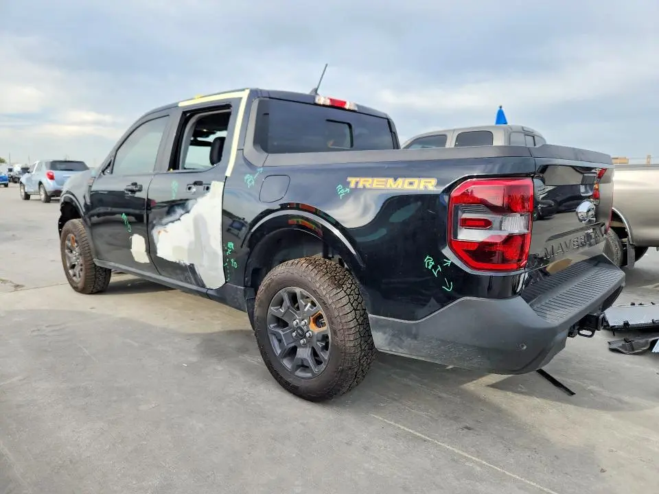 2024 FORD MAVERICK LARIAT TREMOR  