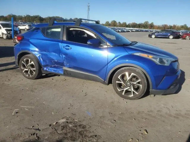 2019 TOYOTA C-HR XLE  