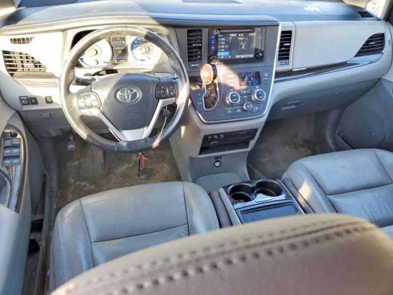 2016 TOYOTA SIENNA XLE 8-PASSENGER  