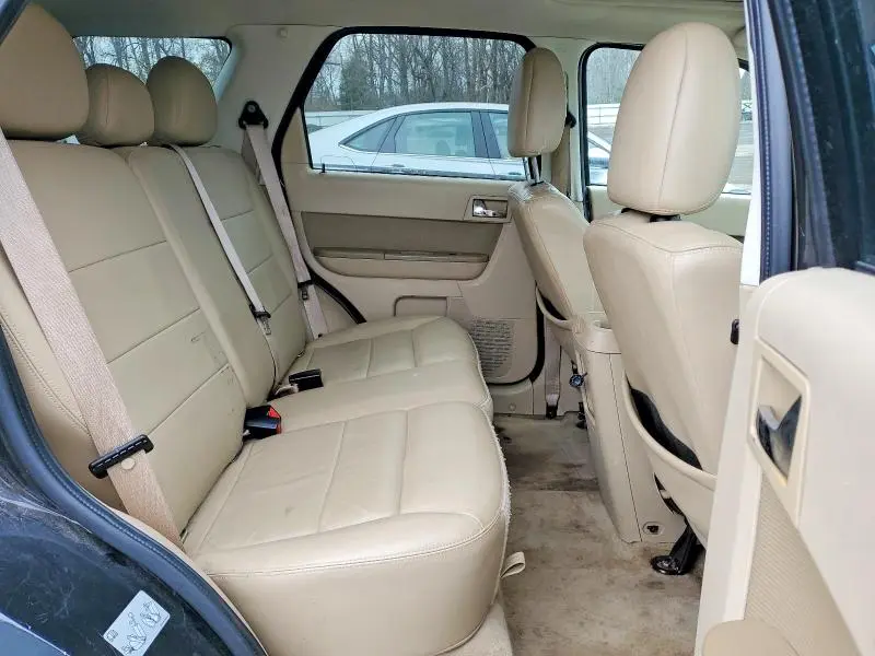 2011 FORD ESCAPE LIMITED  