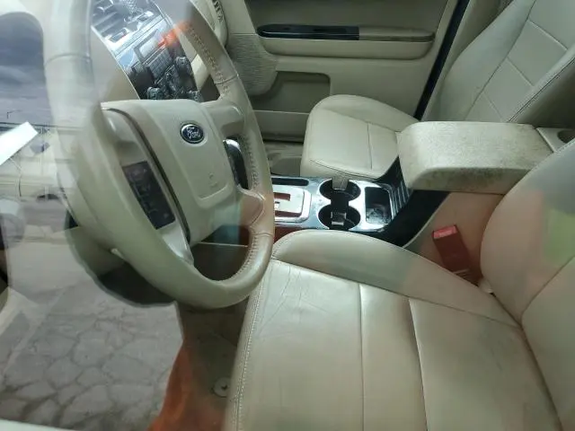 2011 FORD ESCAPE LIMITED  