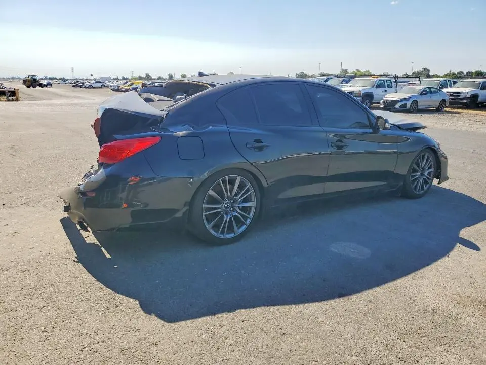 2016 INFINITI Q50 RED SPORT 400  