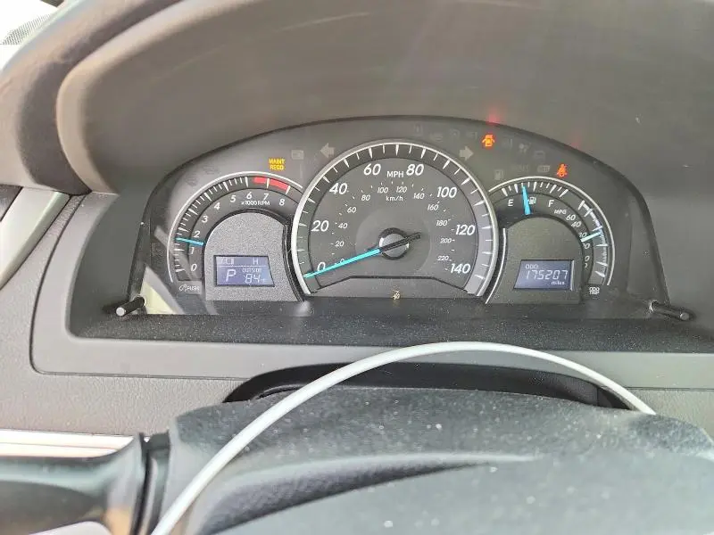 2012 TOYOTA CAMRY LE  