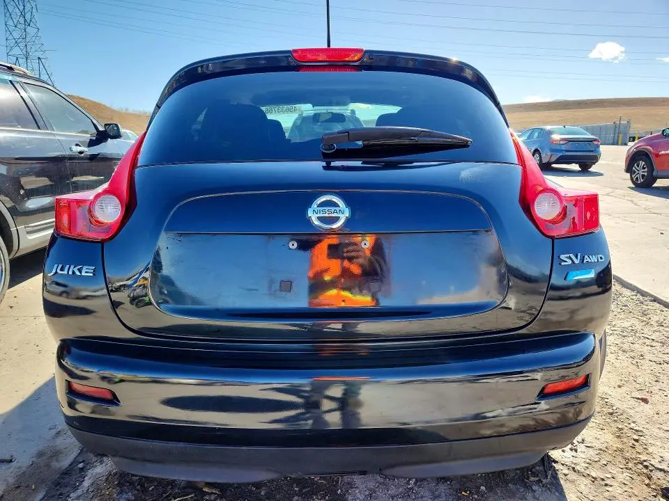 2014 NISSAN JUKE SV  