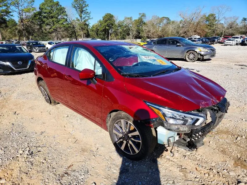 2025 NISSAN VERSA SV  