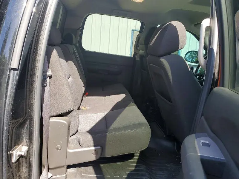 2011 CHEVROLET SILVERADO K1500 LT  