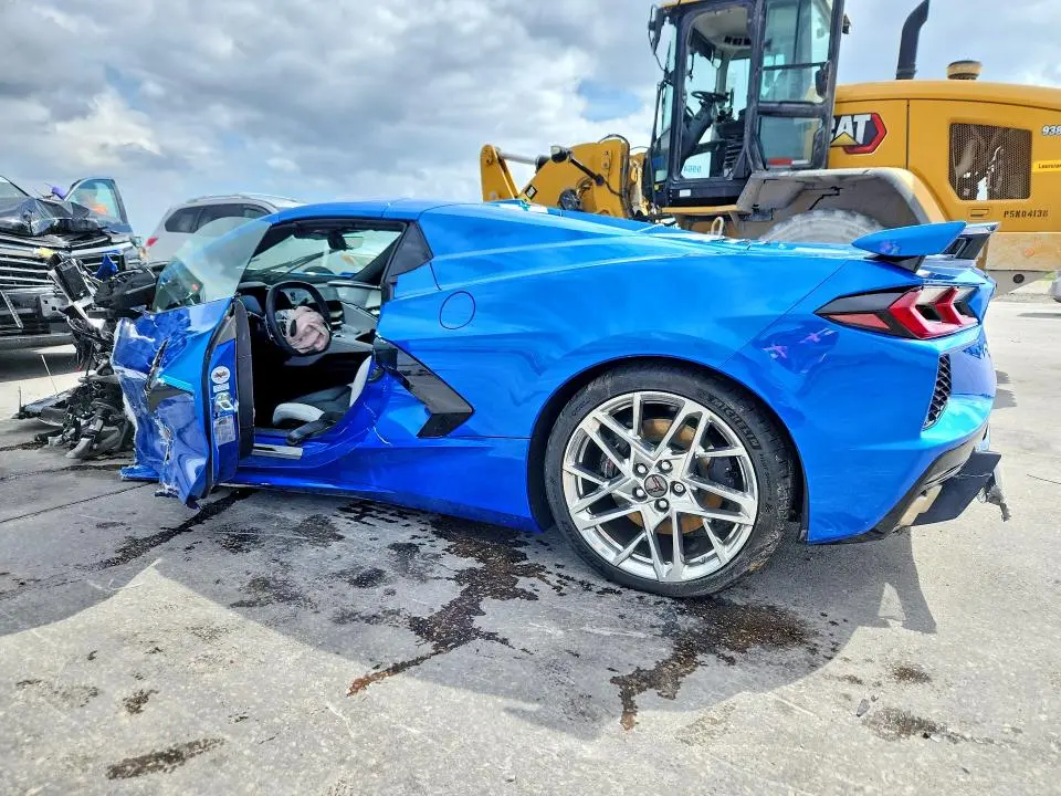 2025 CHEVROLET CORVETTE STINGRAY 2LT  