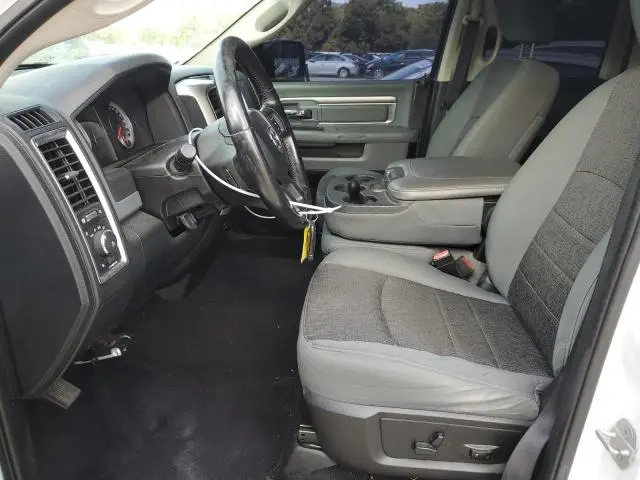 2015 RAM 1500 SLT  