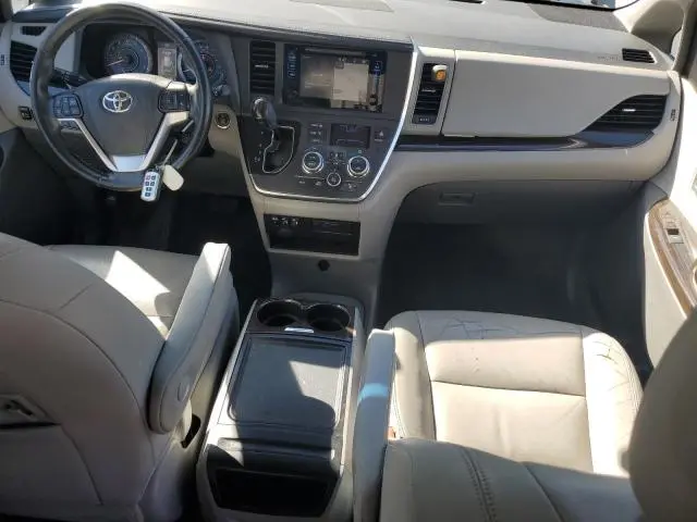 2015 TOYOTA SIENNA XLE  