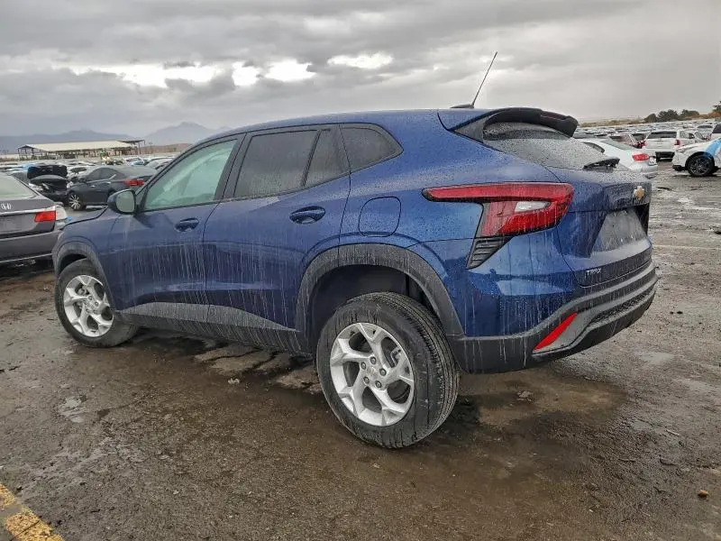 2024 CHEVROLET TRAX LS  