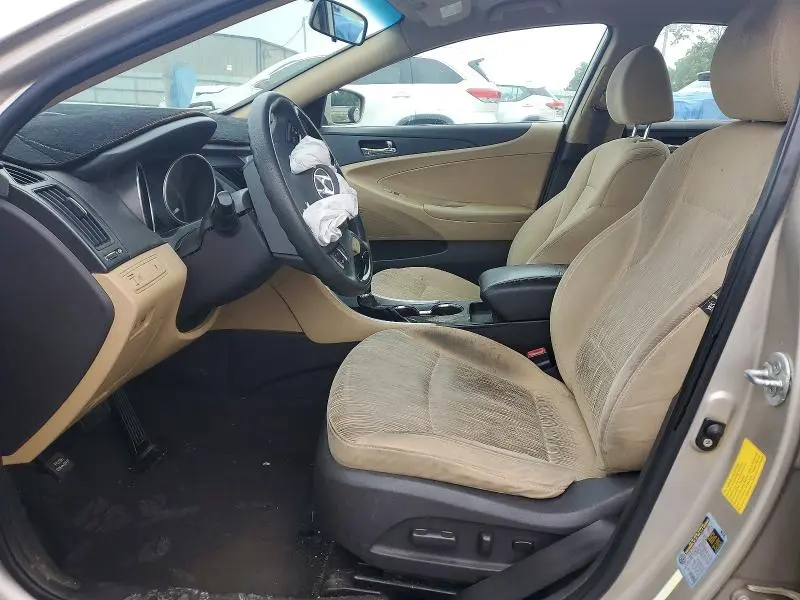 2011 HYUNDAI SONATA GLS  