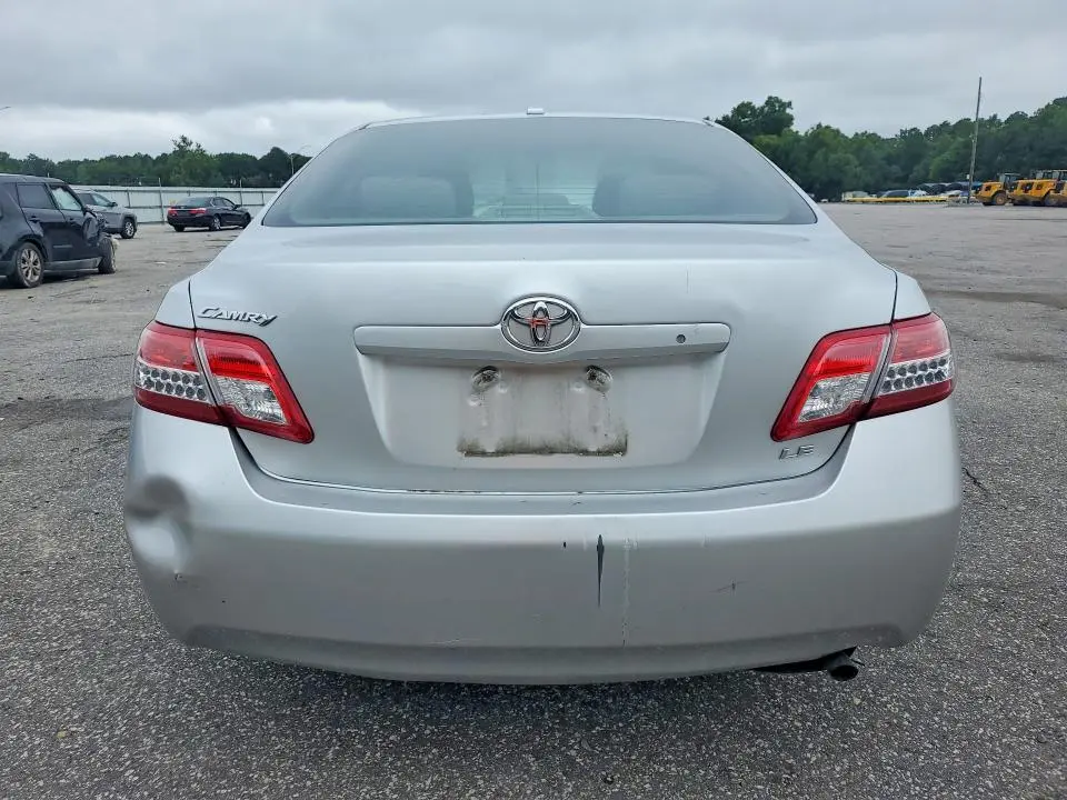 2011 TOYOTA CAMRY LE  