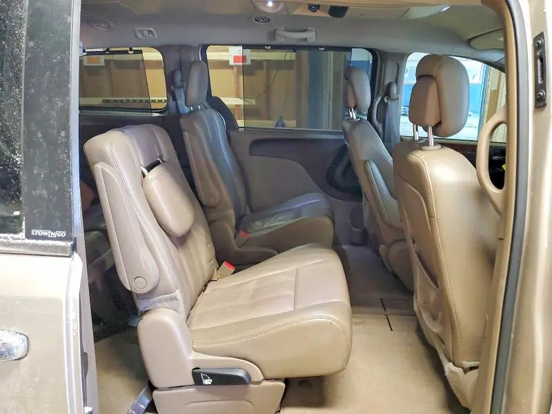 2013 CHRYSLER TOWN & COUNTRY TOURING L  