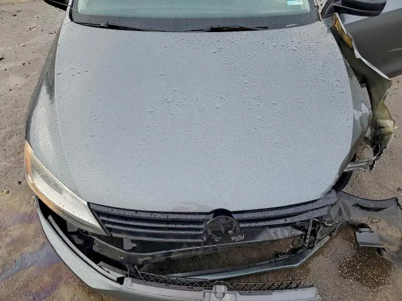 2013 VOLKSWAGEN JETTA BASE  