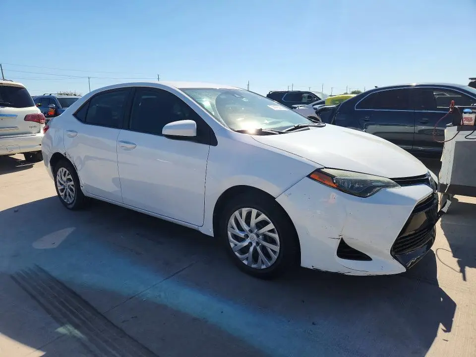 2018 TOYOTA COROLLA LE  