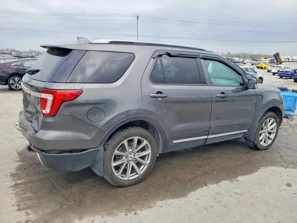 2016 FORD EXPLORER XLT  