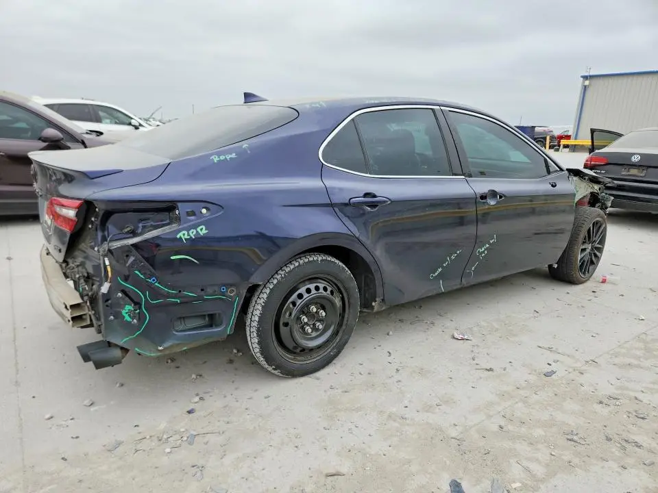 2022 TOYOTA CAMRY XSE  