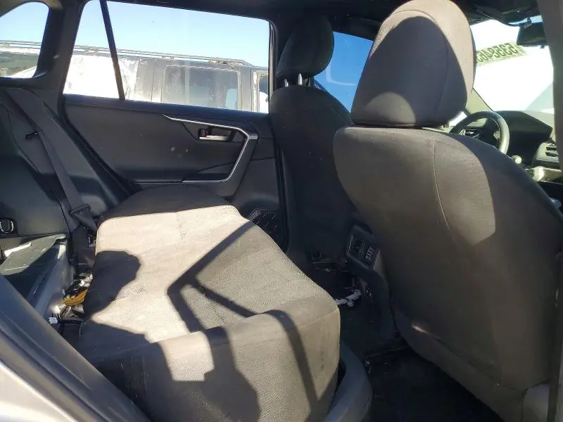 2019 TOYOTA RAV4 XSE  