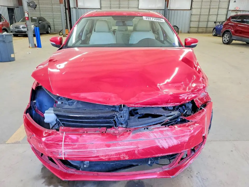 2012 VOLKSWAGEN JETTA SE  