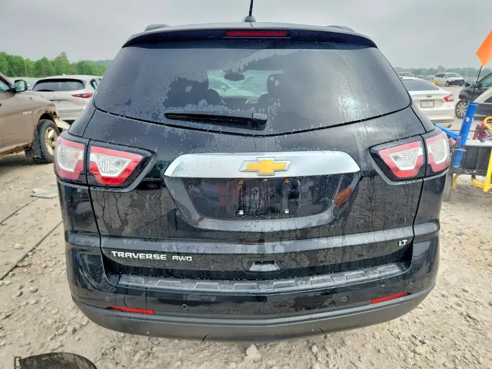 2017 CHEVROLET TRAVERSE LT  