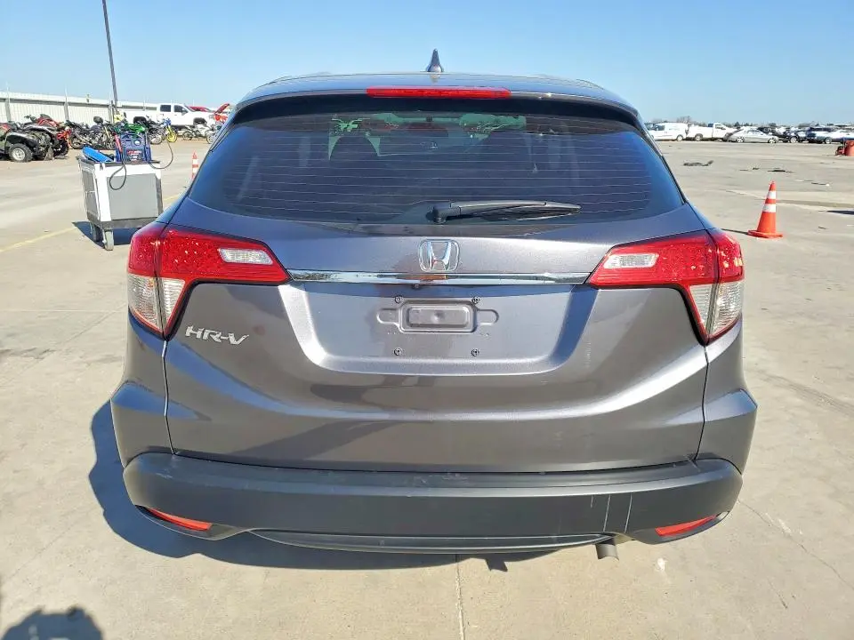 2022 HONDA HR-V LX  