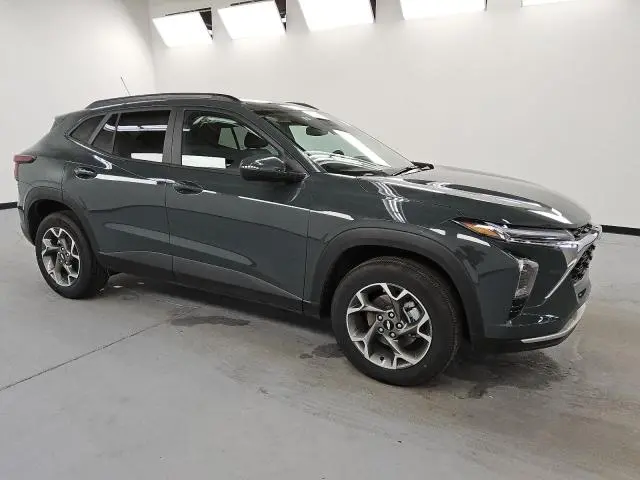 2025 CHEVROLET TRAX 1LT  