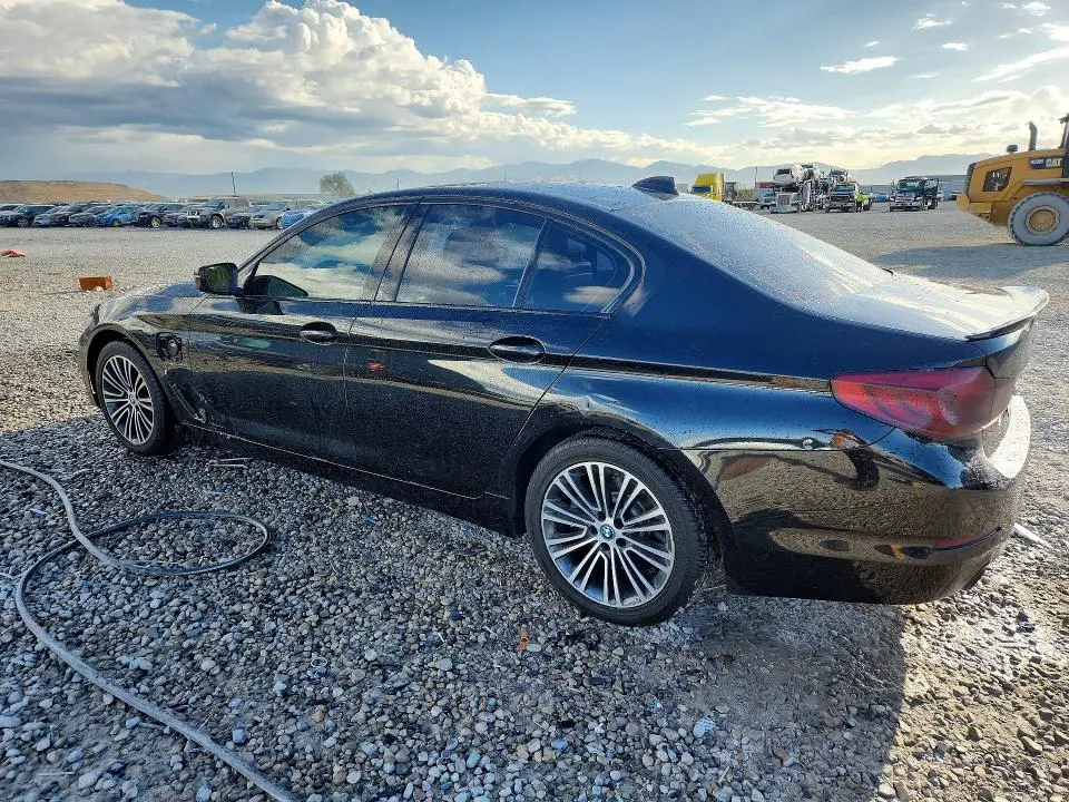 2019 BMW 530E   