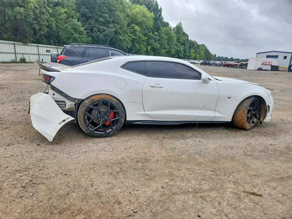 2017 CHEVROLET CAMARO LT  