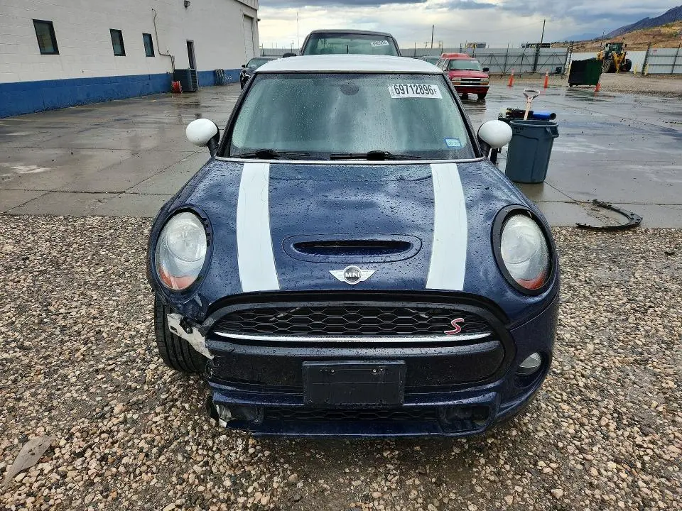 2016 MINI COOPER S  