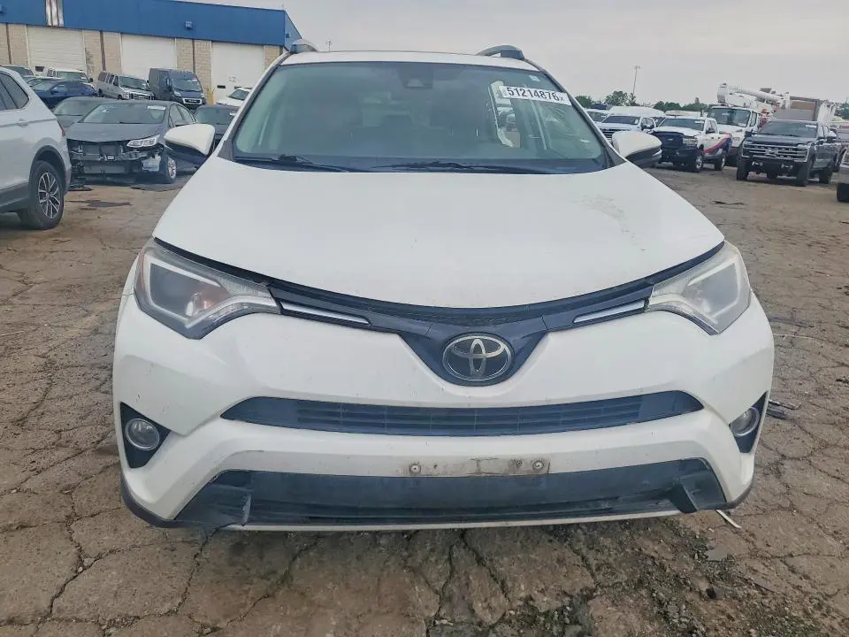 2018 TOYOTA RAV4 XLE  
