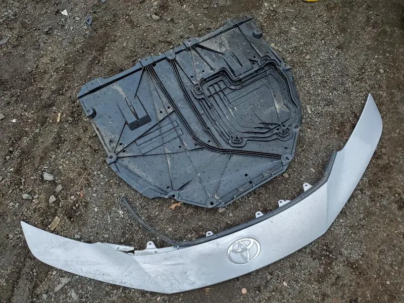 2024 TOYOTA PRIUS PRIME SE  