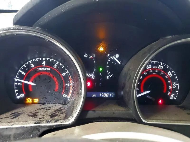 2012 TOYOTA HIGHLANDER SE  