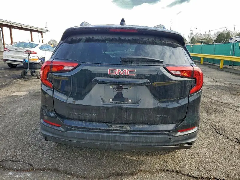 2021 GMC TERRAIN SLT  