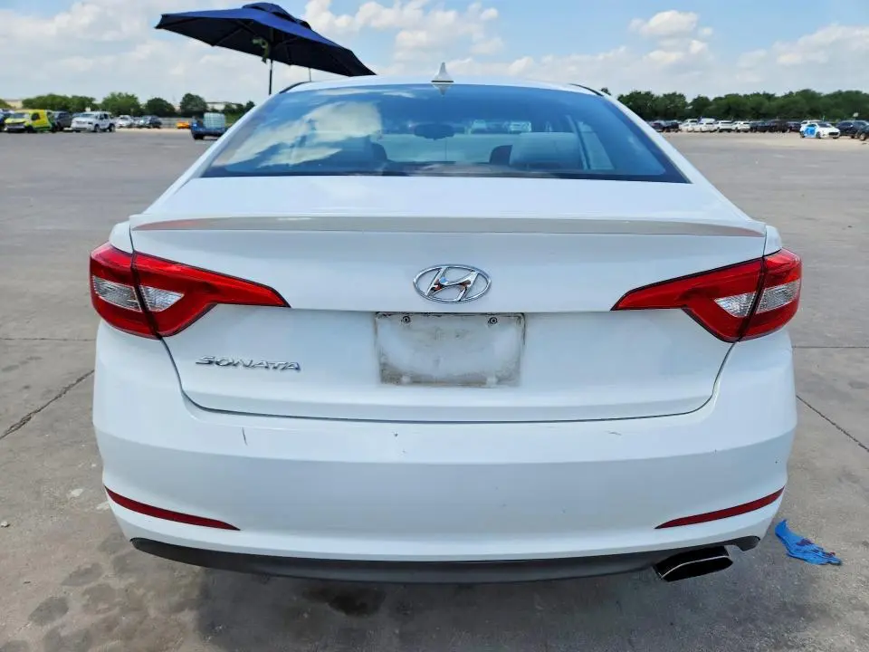 2016 HYUNDAI SONATA SE  