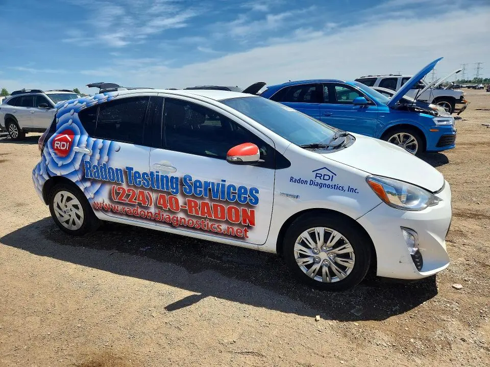 2016 TOYOTA PRIUS C THREE  