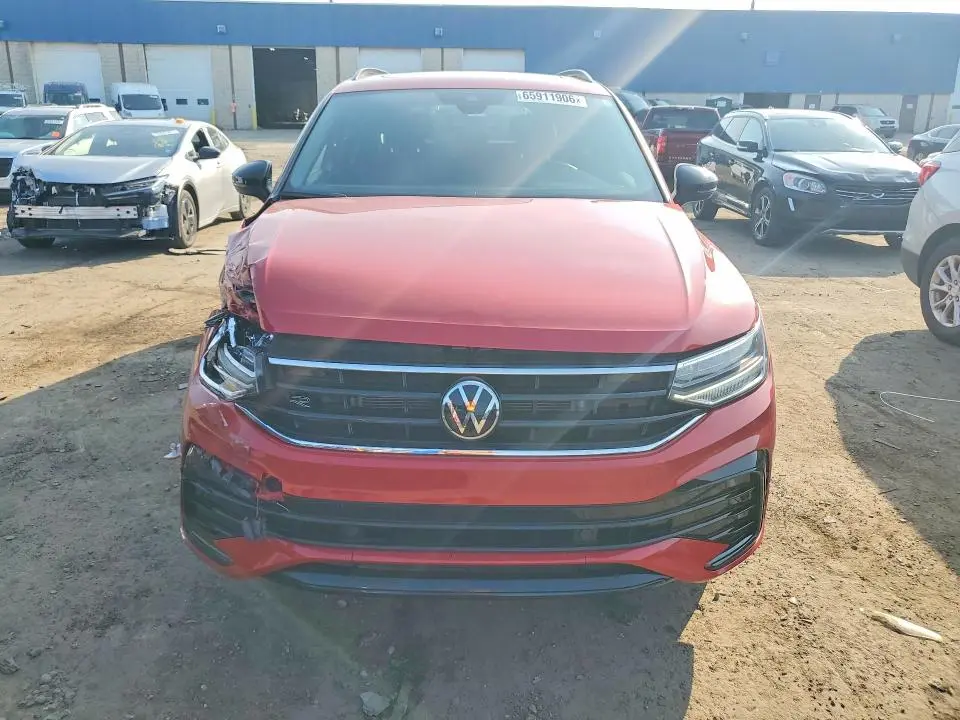 2024 VOLKSWAGEN TIGUAN SE R-LINE BLACK  