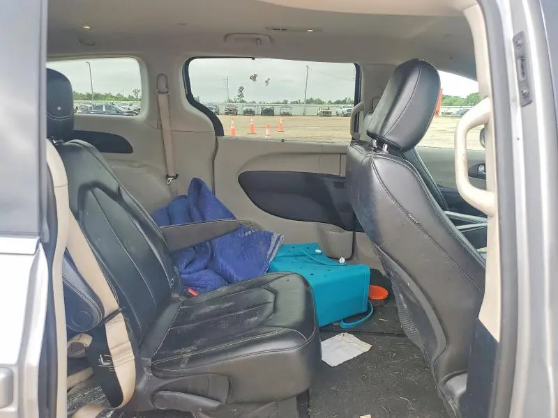 2020 CHRYSLER VOYAGER LXI  