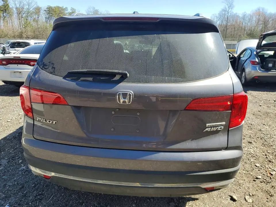 2017 HONDA PILOT TOURING  