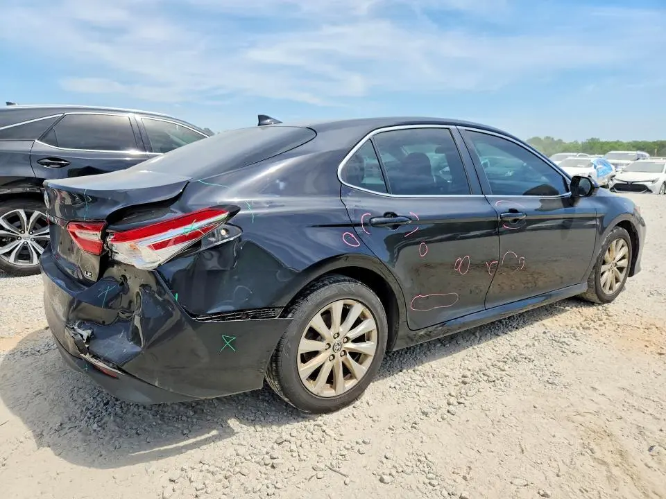 2020 TOYOTA CAMRY LE  