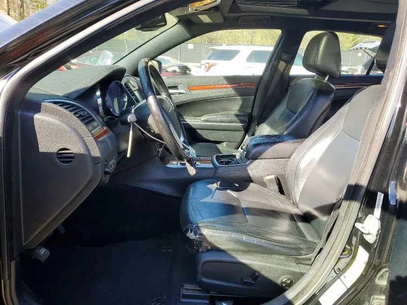 2013 CHRYSLER 300   
