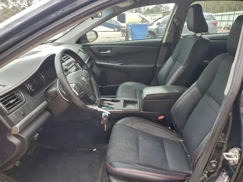 2015 TOYOTA CAMRY LE  