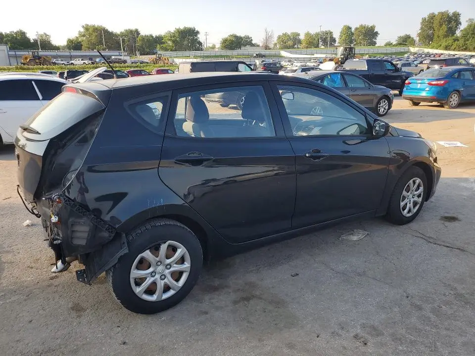 2014 HYUNDAI ACCENT GS  